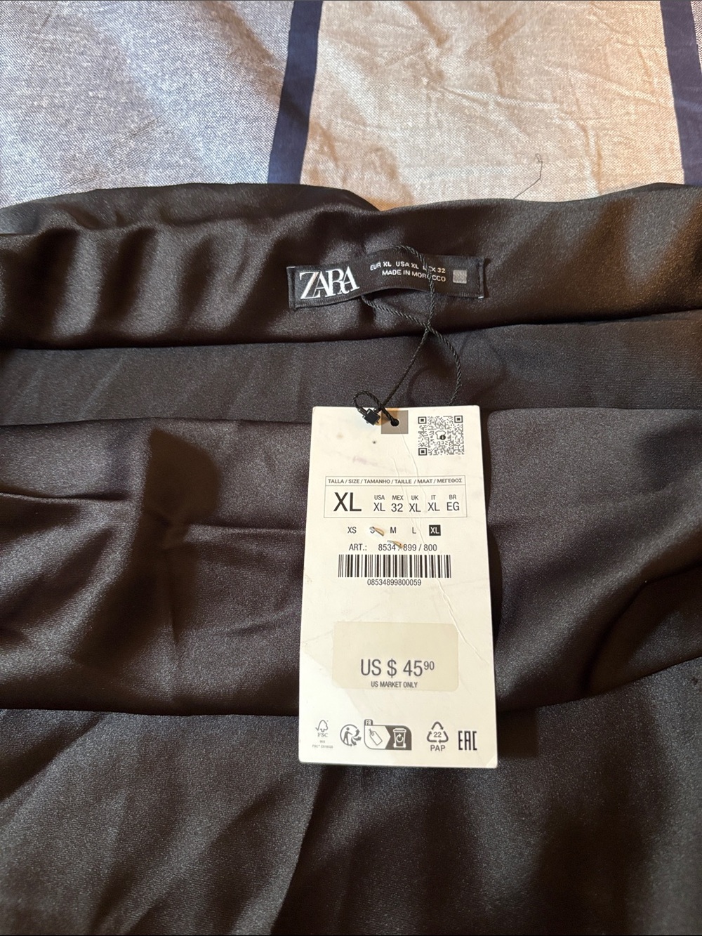 Zara women’s Black Satin skirt- XL